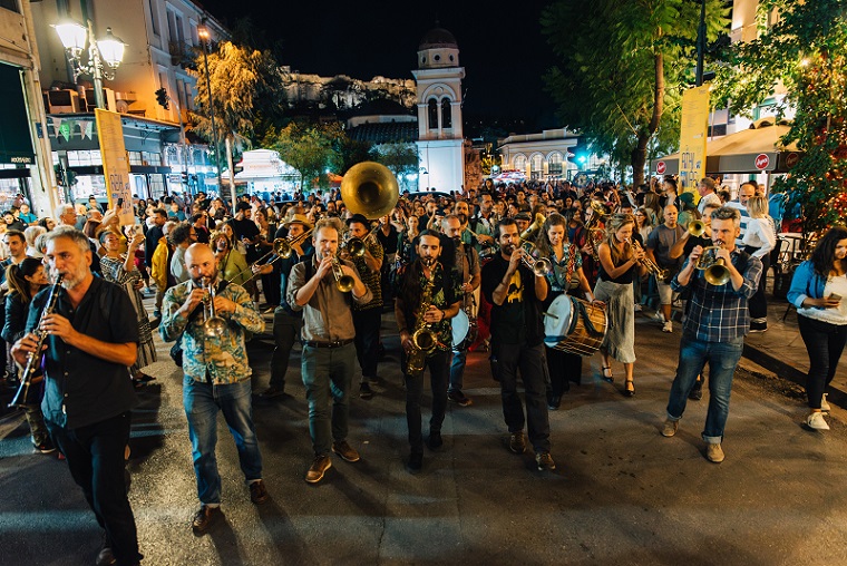 AthinasCarFree1 This is Athens – City Festival: 15.000 Αθηναίοι και επισκέπτες στην «Αθήνα Χωρίς Αυτοκίνητο»